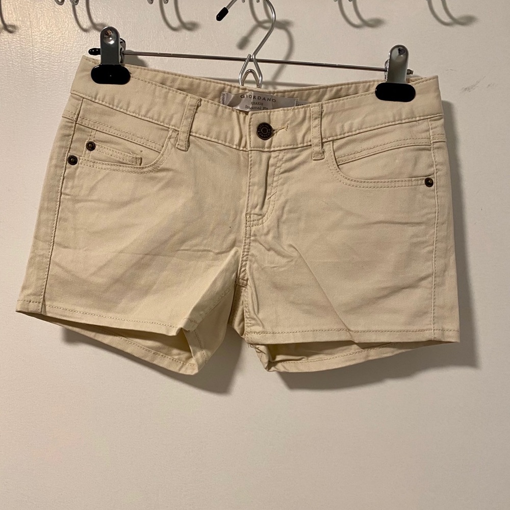 Giordano khakis seasonal fit